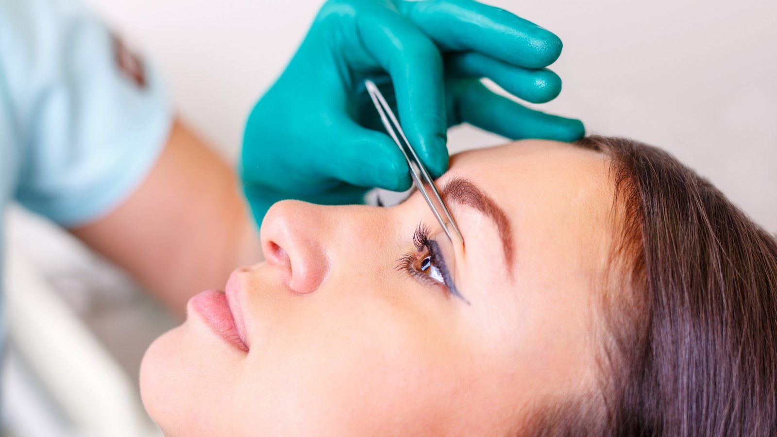 Can Eyelid Surgery in Islamabad Improve Vision Problems?